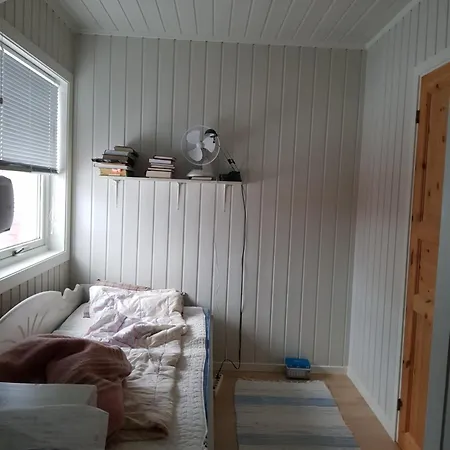 Hjem Pa Vadsoya Apartament *