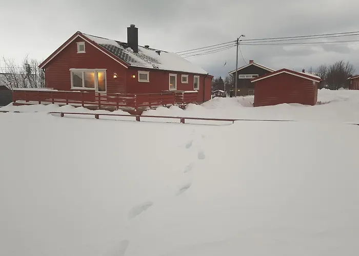 Hjem Pa Vadsoya *